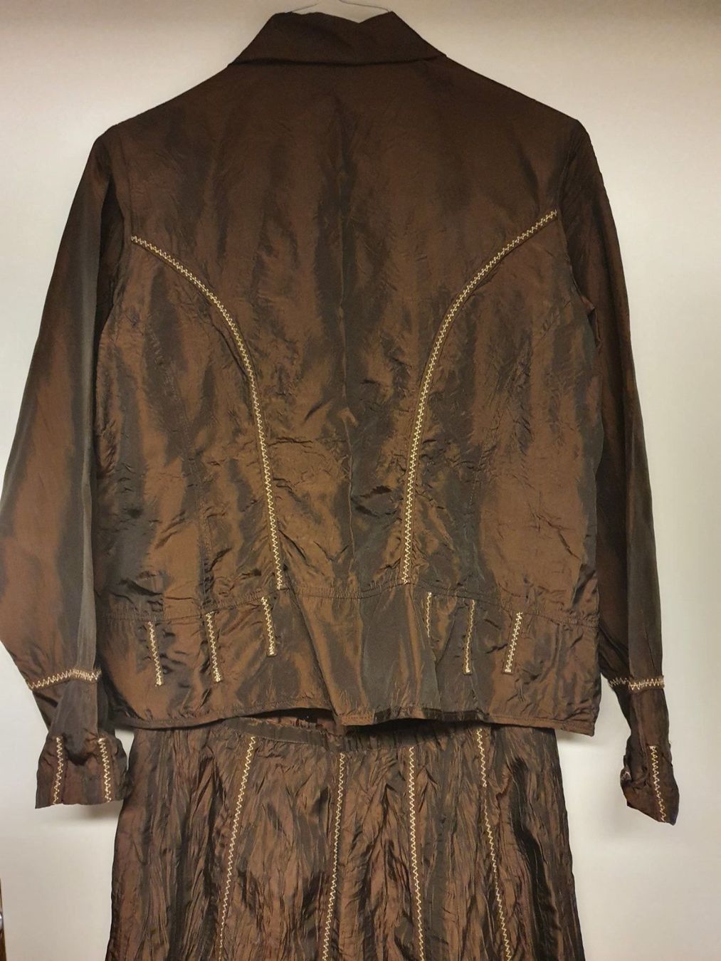 Bonita Completi & Tailleur: Anzug Blazer und Rock gr. M – Usato da Thalwil venduto da Briscolina 1