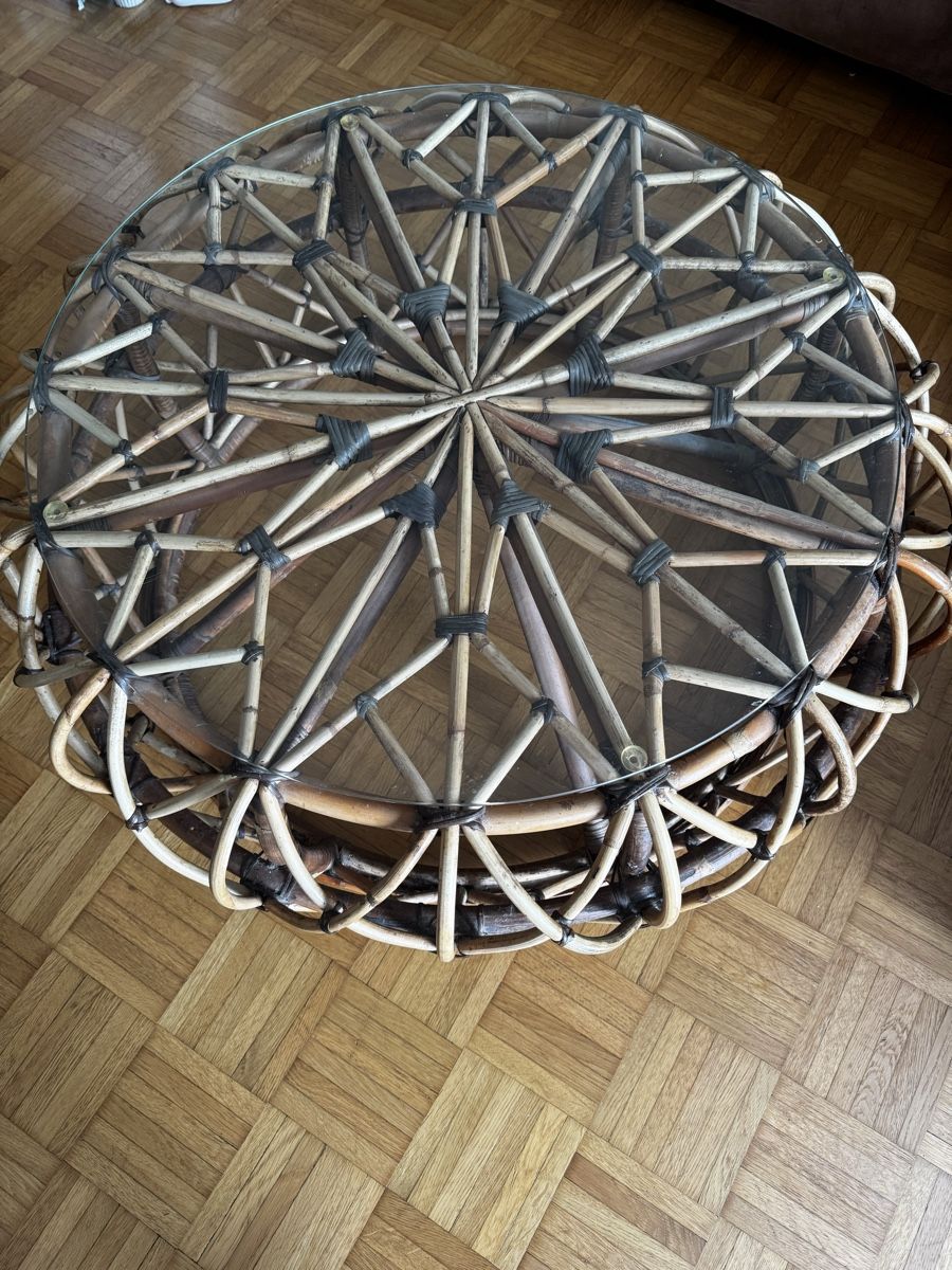 Tische: Couchtisch Rattan Glas rund – Gebraucht aus Uetikon am See von nikijaeggi94