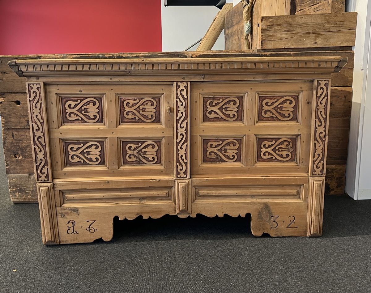 Truhen: Arventruhe Unterengadin 1732 – Gebraucht aus Gossau SG von Keller-Antiques