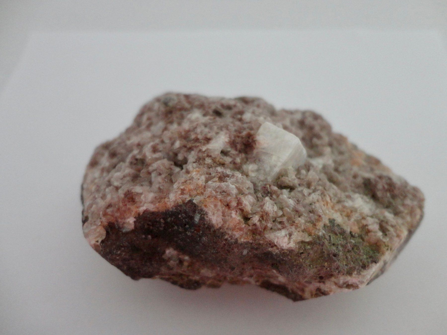 Minerali & Pietre curative: Aktion/Eudialyth roh – Nuovo (secondo la descrizione) da Biberist venduto da Steine 2