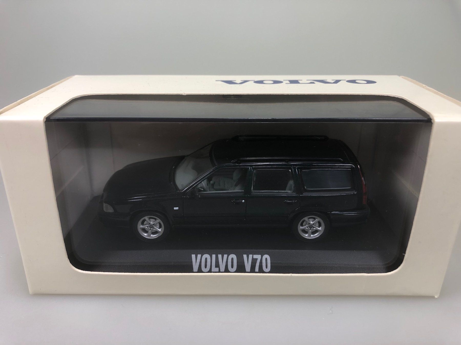 Volvo Modellini d'auto: Volvo V70 - Minichamps - 1:43 – Usato da Widen venduto da Himan 3