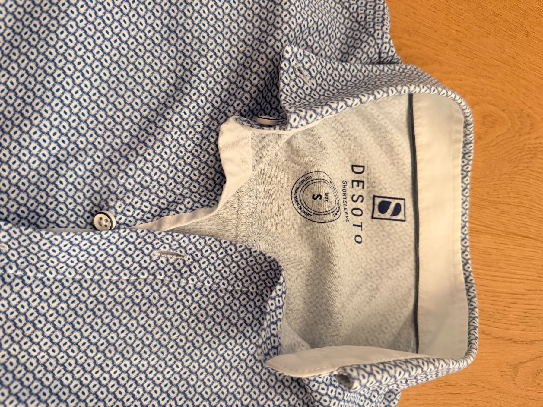 Camicie: Hemden – Usato da Rüthi (Rheintal) venduto da bue_wmb2 8