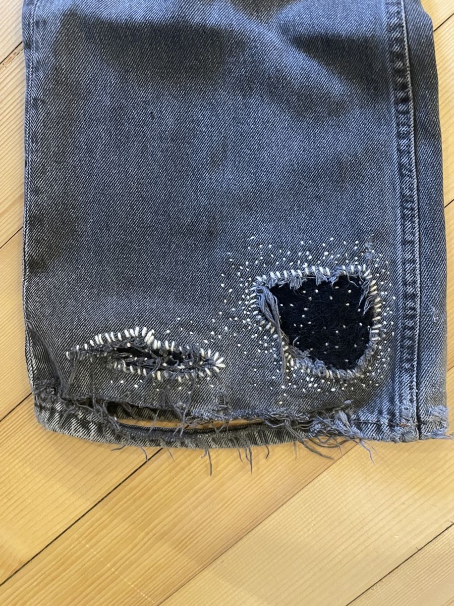 Weekday Jeans: Sashiko repaired Weekday bootcut Jeans vintage distressed – Gebraucht aus Eglisau von lia_c7ny 3