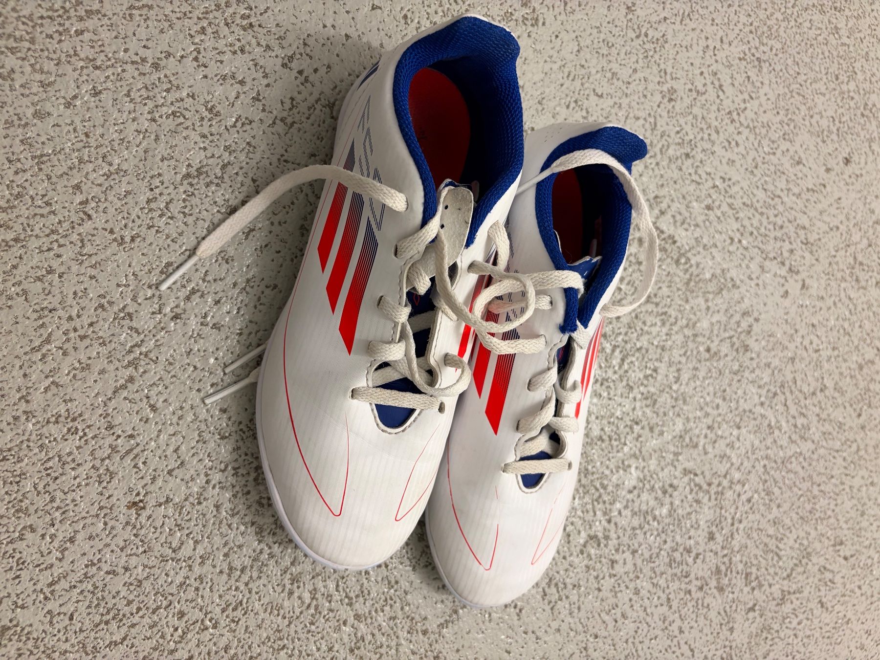 Scarpe per ragazzi: Hallenschuhe Adidas F50 – Usato da Stallikon venduto da NOH0102 1