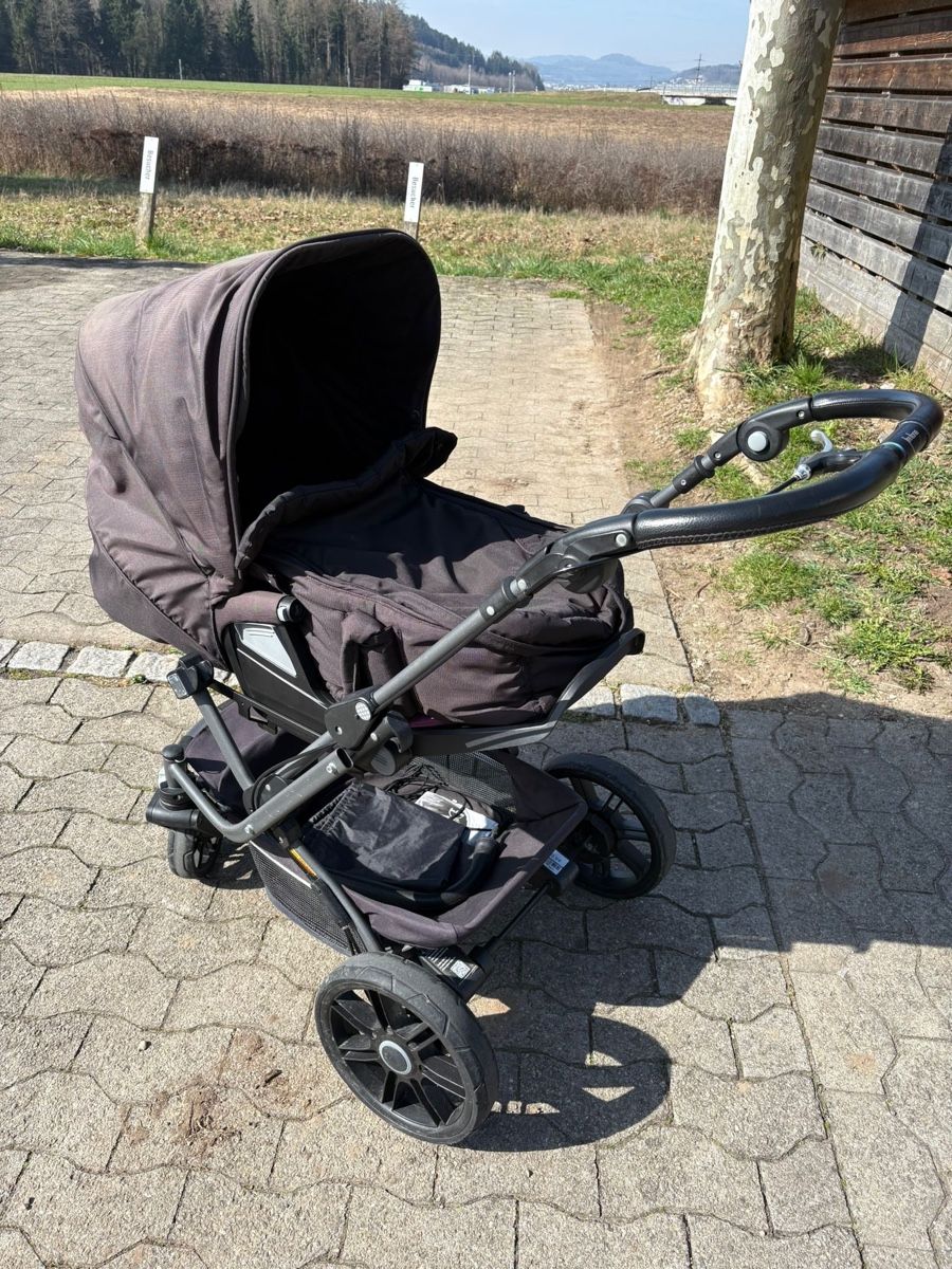 Teutonia Carrozzine: Kinderwagen Teutonia – Usato da Bronschhofen venduto da cm65 1