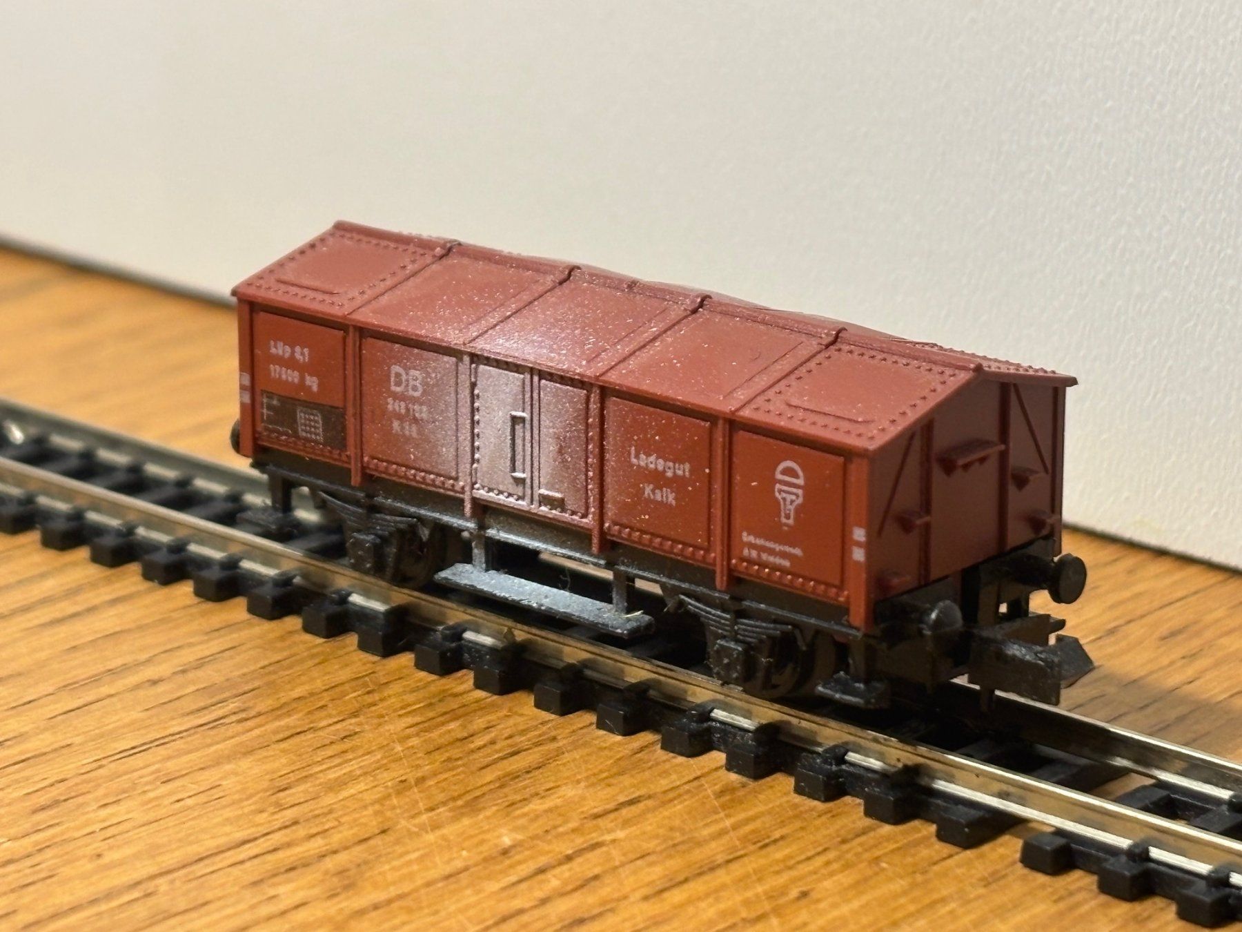 Modellini di ferrovie: *e1327: Güterwagen (Spur N)  -  #2 – Nuovo (secondo la descrizione) da Birsfelden venduto da Birs_25
