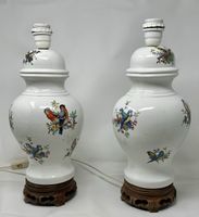 2 chinese lamps