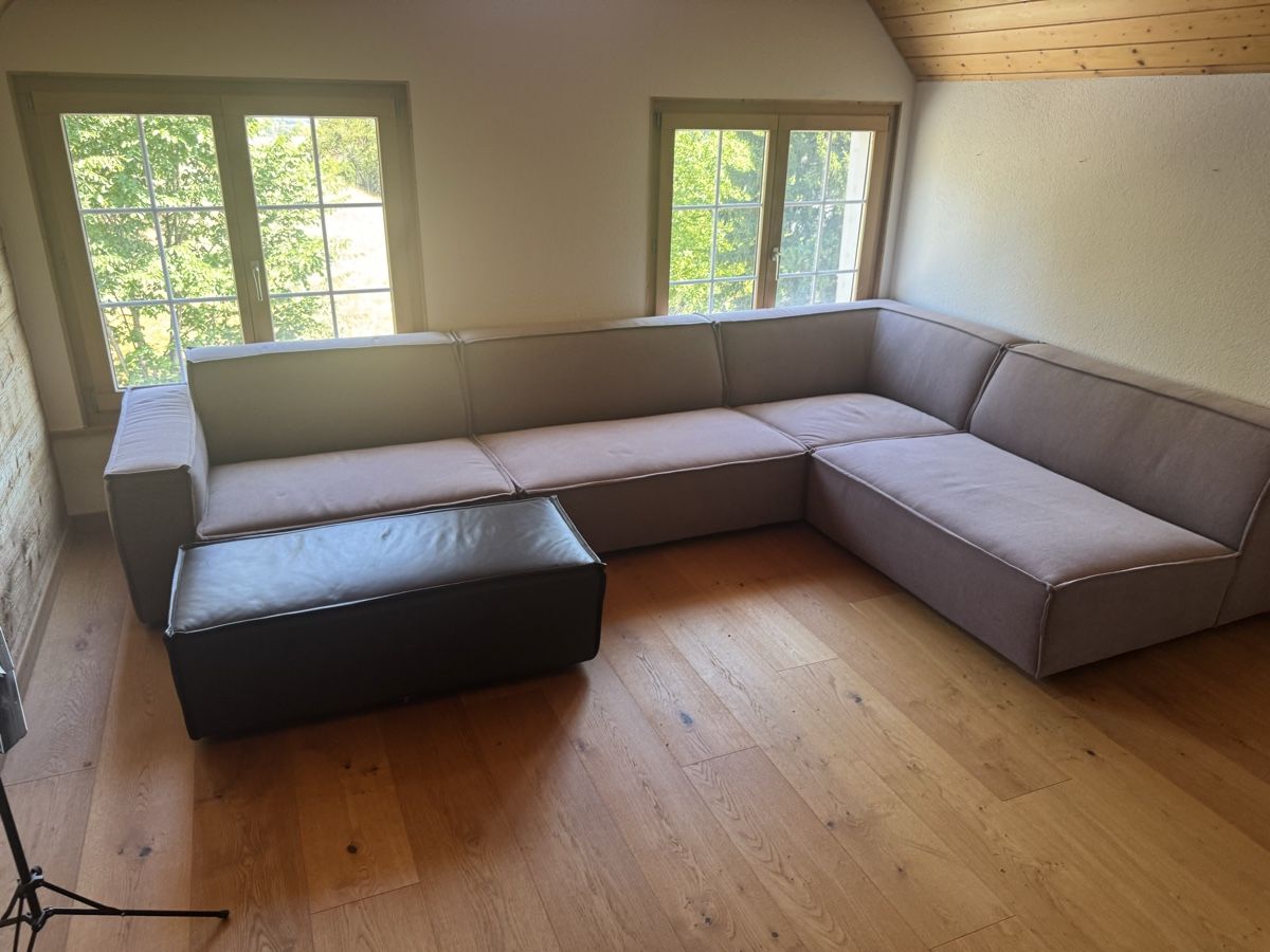 Sofas: Ecksofa Weiler Möbel Upper East Stoff braun  – D'occasion à Zuchwil par Bluejay79