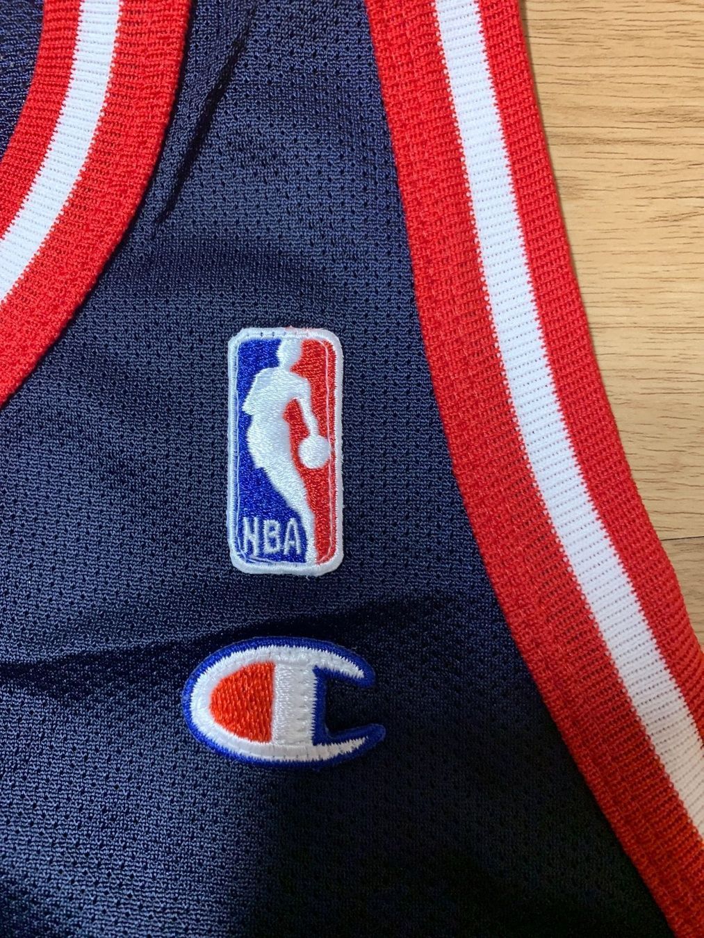 Leibchen & Hosen: NBA Jersey Clyde “The Glide” Drexler Champions – Gebraucht aus Netstal von Clutch79Cardz 3