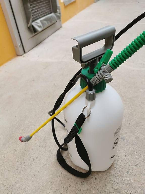 Tutti gli attrezzi: Pulvérisateur 5L – Usato da St-Aubin FR venduto da sme_nw6w 1