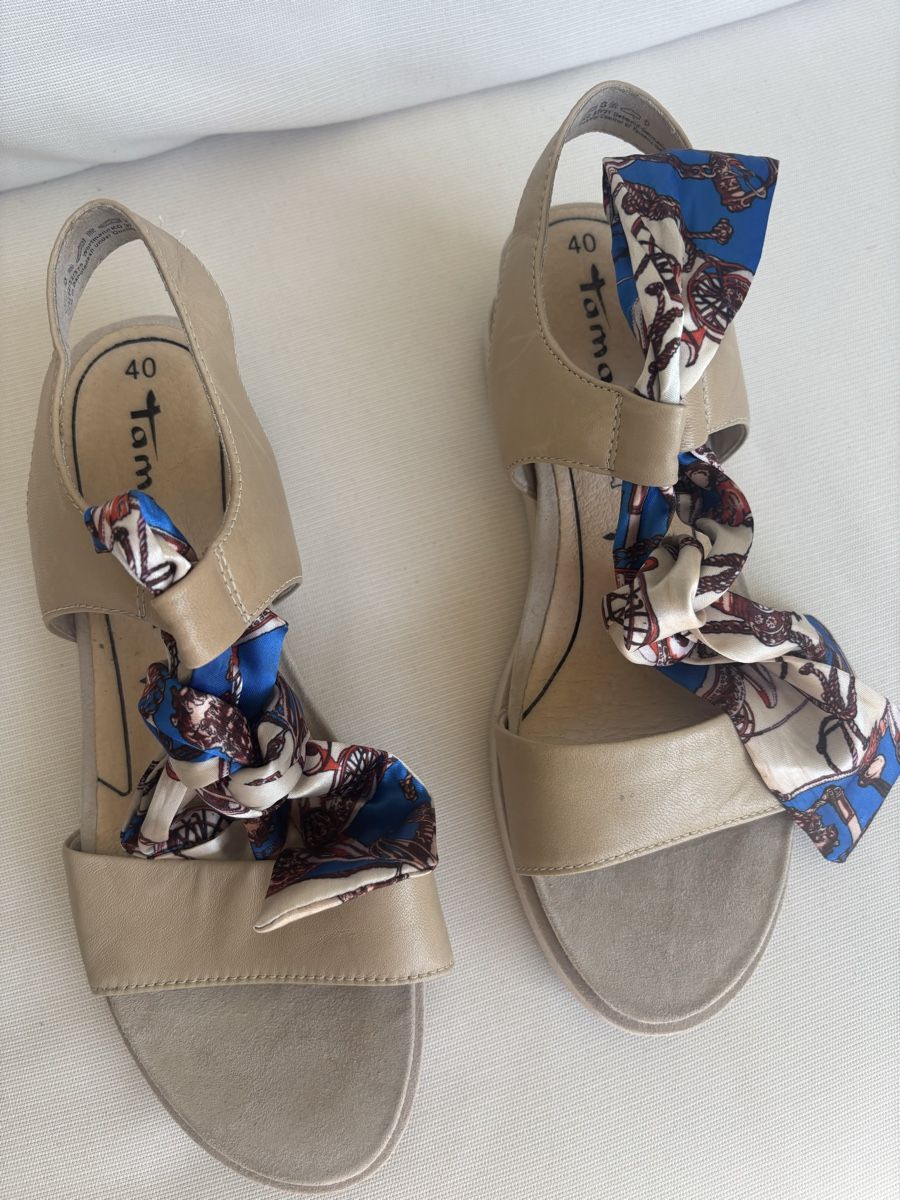 Tamaris Scarpe da donna: Sandalen gr.40 Tamaris – Usato da Zug venduto da Biki72 1