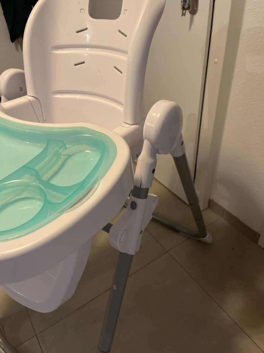 Hochstühle: High chair adjustable  – Gebraucht aus Rotkreuz von car_cg6m 1