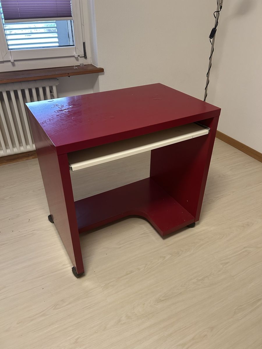 Bureaux: Pult – D'occasion à Andelfingen par zim_ny7m