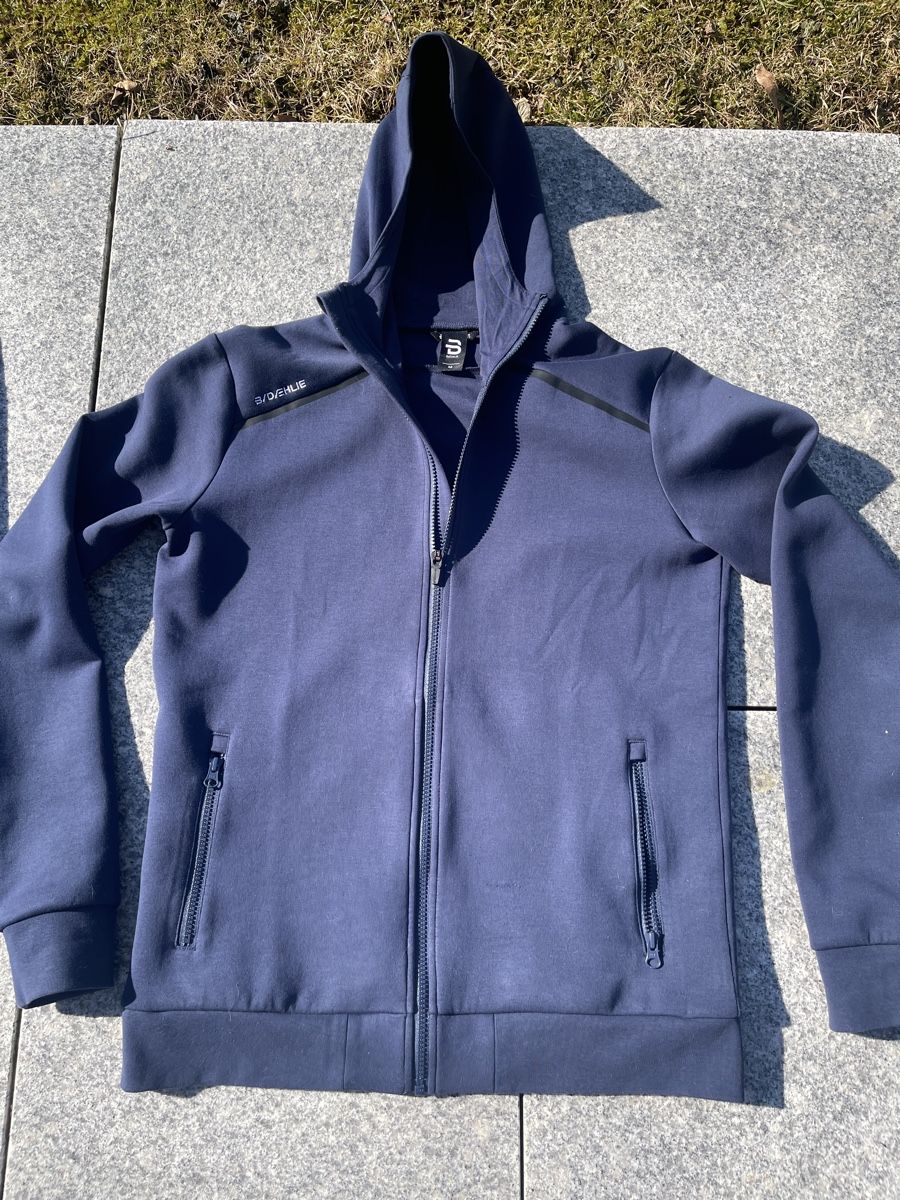 Daehlie Giacche: Daehli Full Zip Hoodie Oslo – Usato da Oberiberg venduto da tschalunbiker 1