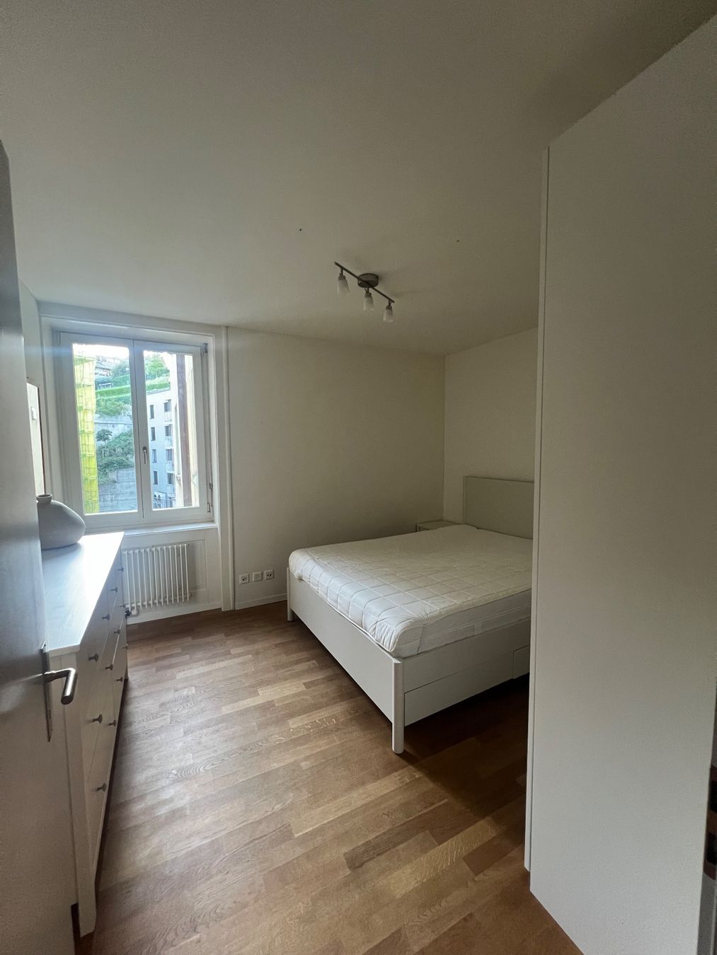 Betten: Ikea - Bettkollektion & Nachttisch – Neu (gemäss Beschreibung) aus Kriens von mendaa 2
