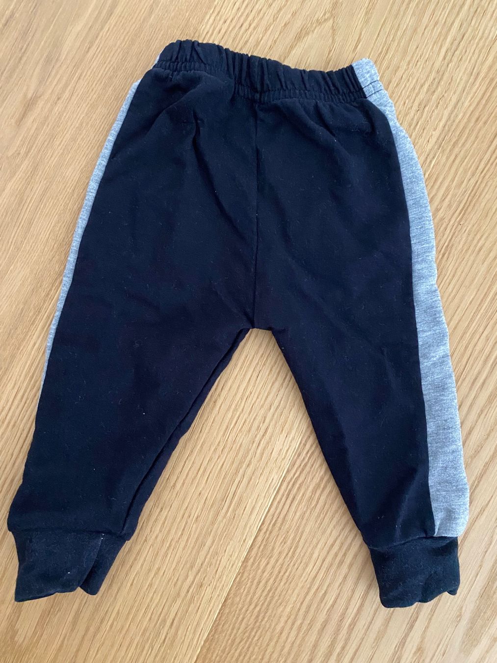 Nike Pantaloni: Nike Trainerhose Baby 68 – Usato da Trachslau venduto da RetoM1982 2