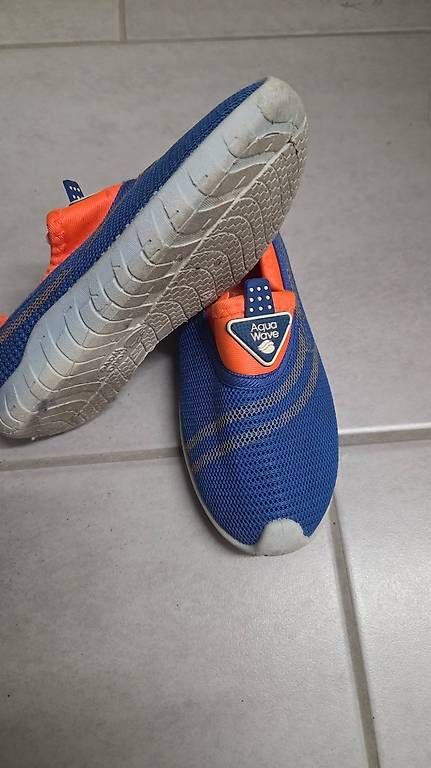 Scarpe per ragazzi: Aqua Wave Badeschuh Grösse 29 – Usato da Würenlingen venduto da ram_97c8 1