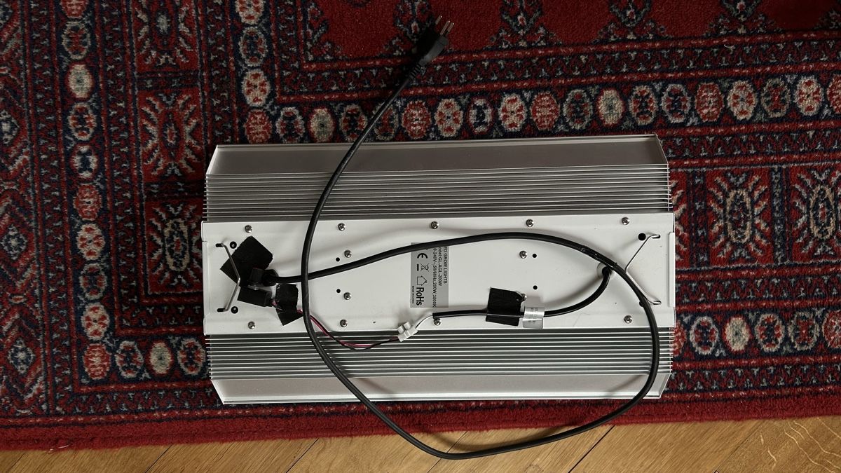 Horizon Lampes: Horizon Optimum 400 LED 200w Lampe – D'occasion à Liebefeld par langsamimkopf
