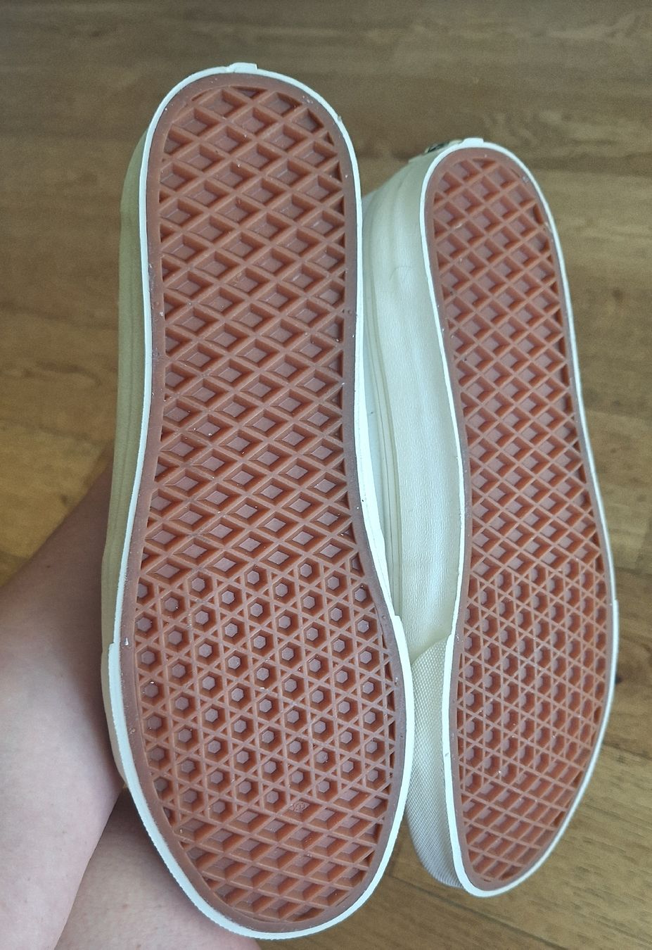 Vans Scarpe da uomo: Baskets Vans Sk8-Hi, Taille 43, neuves! – Nuovo e nell'imballaggio originale da Jussy venduto da drs_sb7q 3