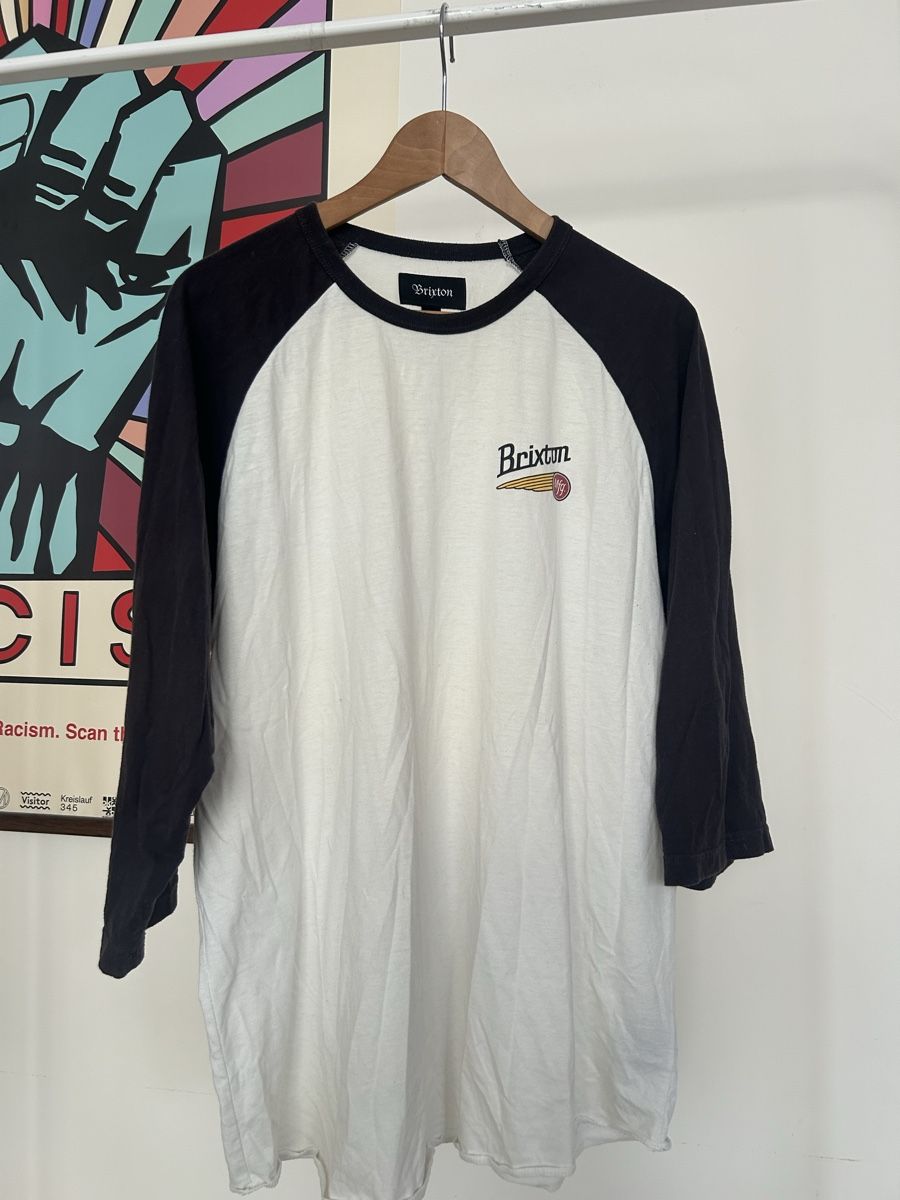 T-shirt: Brixton cream baseball tee XL – Usato da Zürich venduto da fan_z5fl
