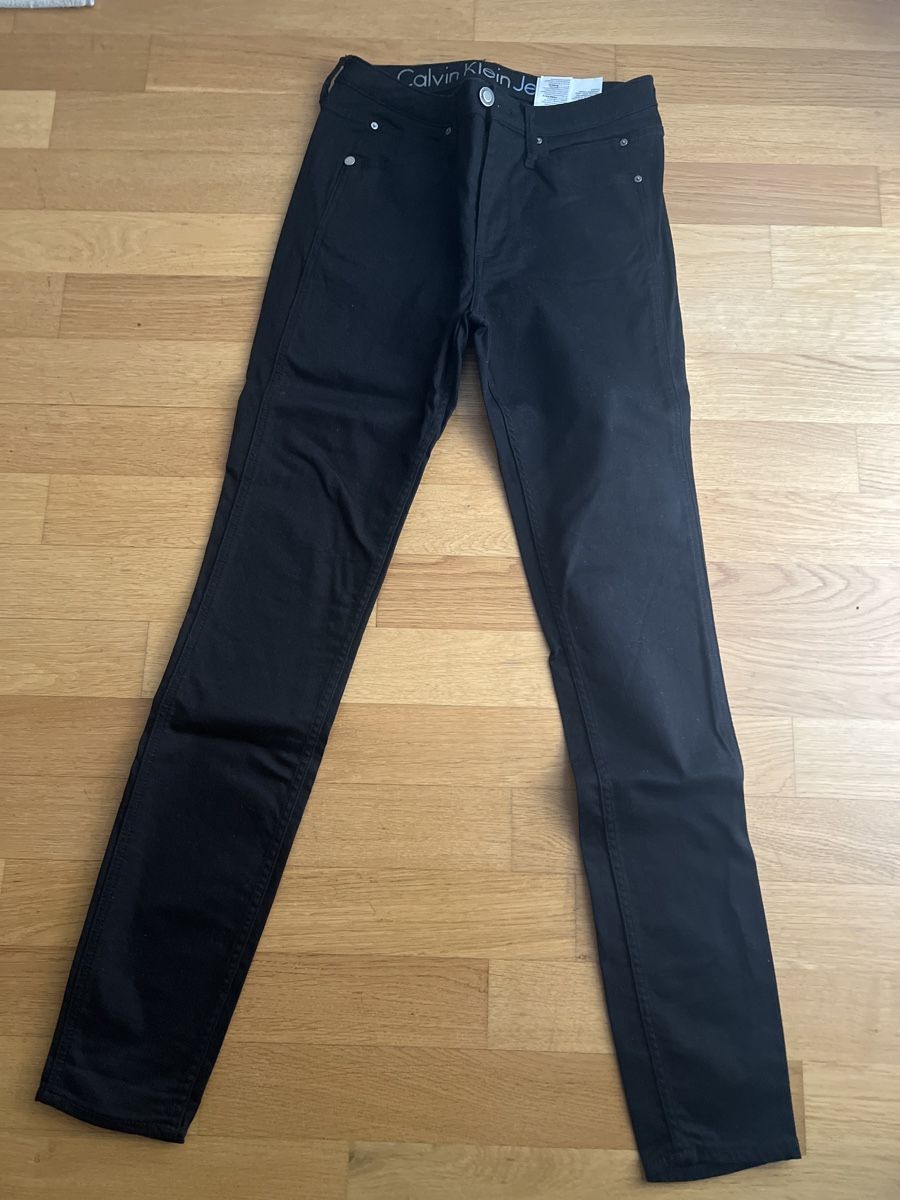 Calvin Klein Jeans: Calvin klein damen jeans – Usato da Nürensdorf venduto da and_5tlm