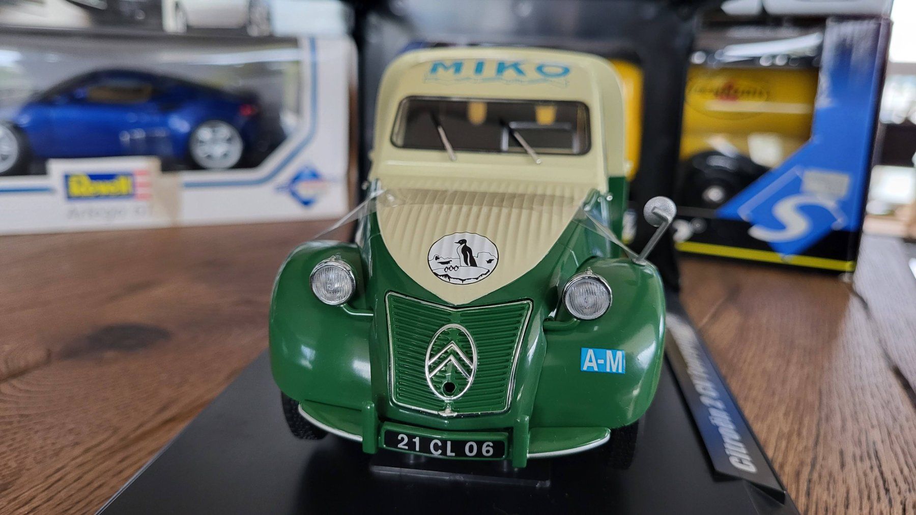 Norev Modellautos: Citroën 2 CV Fourgonnette 1:18 Norev – Gebraucht aus Rothrist von Juana5 1