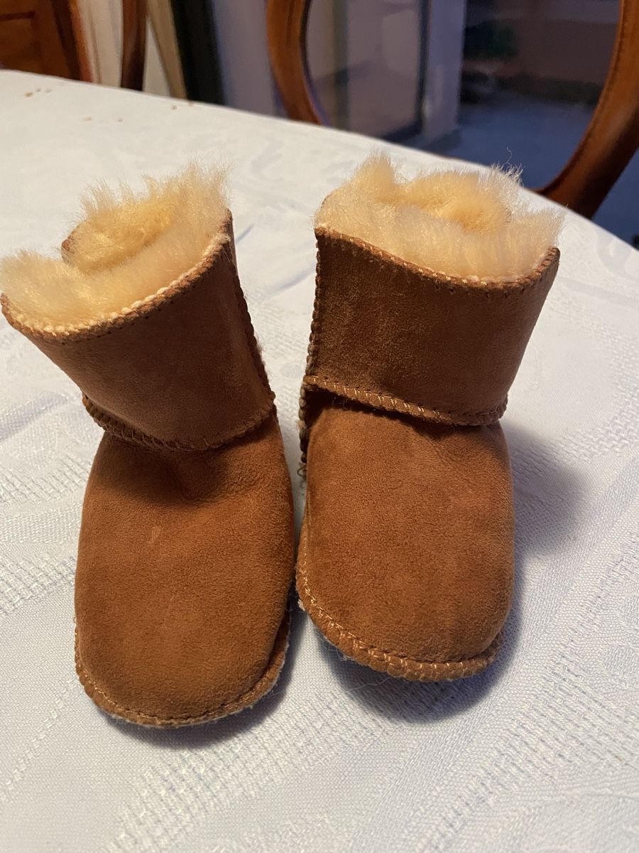 Ugg Scarpe da uomo: Scarponcini UGG bebè – Usato da Melide venduto da jul_2q6m