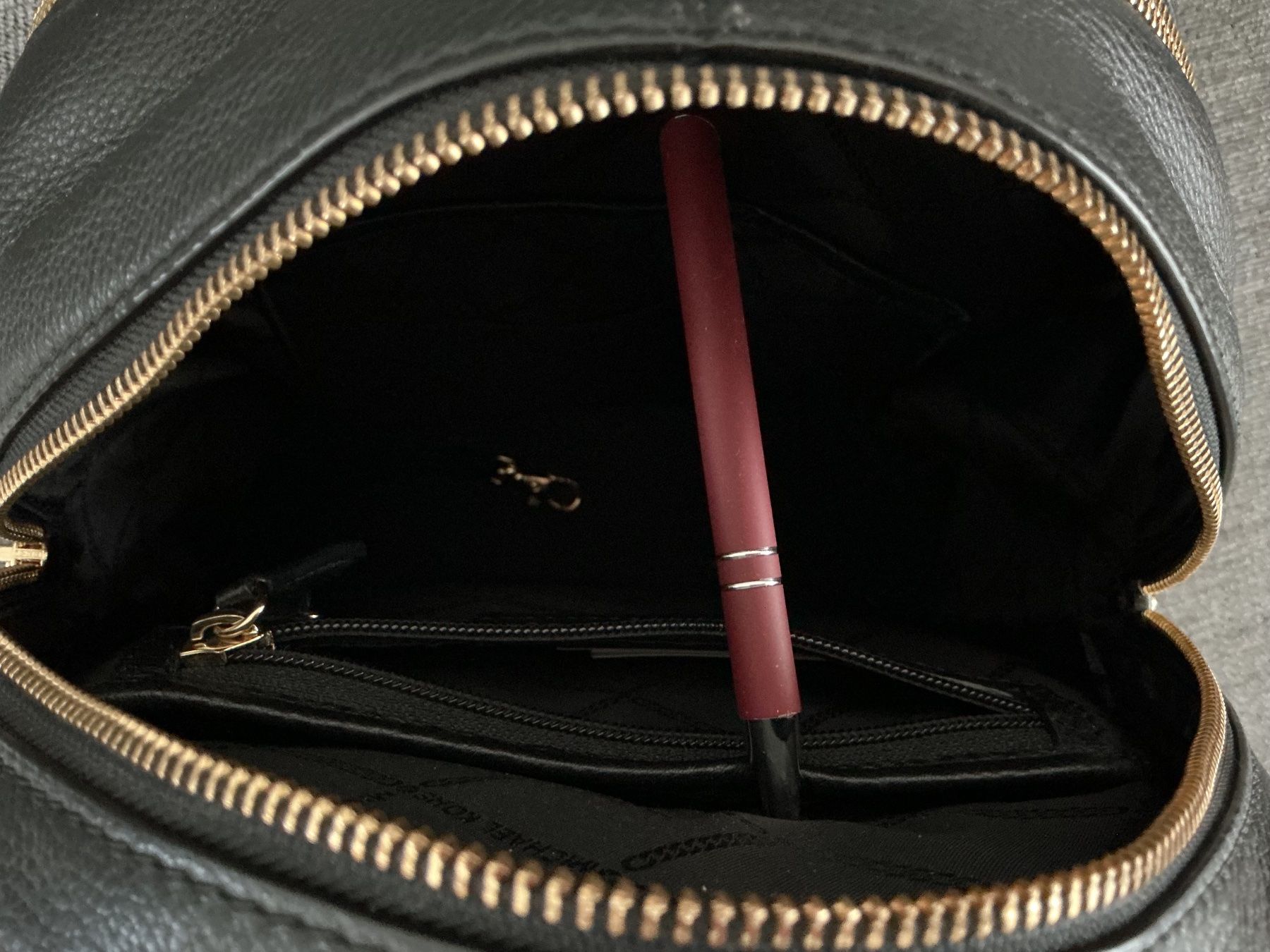 Michael Kors Zaini: Michael Kors Rucksack – Usato da Frenkendorf venduto da Schauenburgy 6