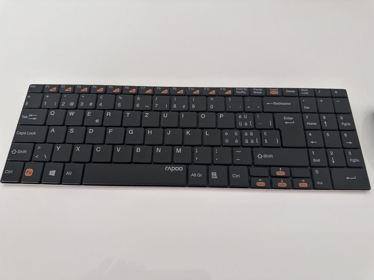 Rapoo Tastaturen: Set: Rapoo Wireless Keyboard E9070 & Logitech Funkmaus (2x U – Gebraucht aus Emmenbrücke von Neela87 1