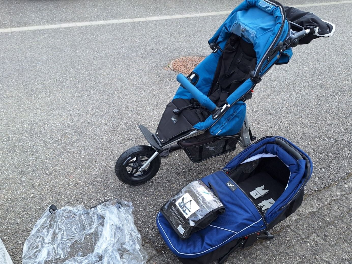TFK Carrozzine: TFK Joggster 3 Kinderwagen – Usato da Basel venduto da Svidovic