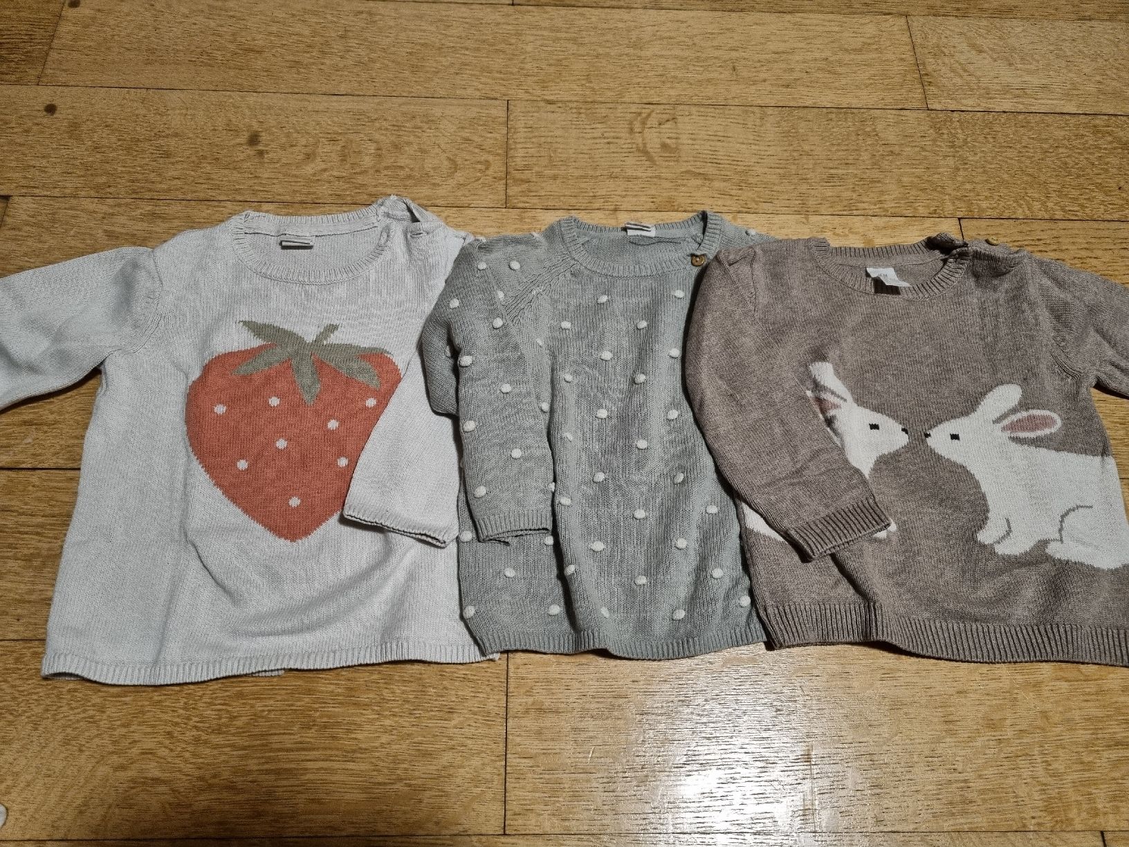 Lotti & Set di vestiti: Schönes Mädchen-Kleiderpaket Gr. 80 – Usato da Chur venduto da urs_x8x8 3