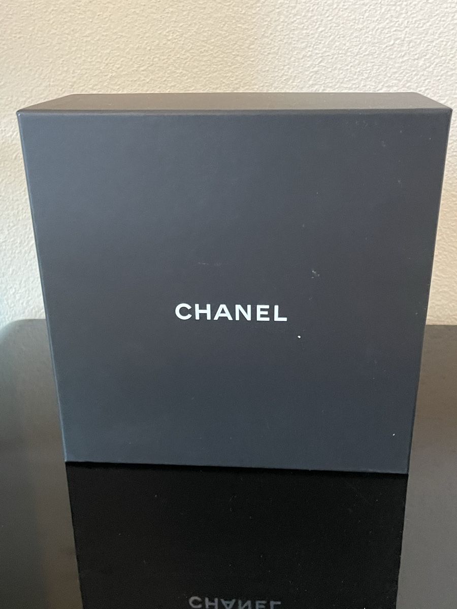 Chanel Sonstige Dekorationen & Accessoires: 2x Chanel Storage boxes – Gebraucht aus Richterswil von Prangins9 6