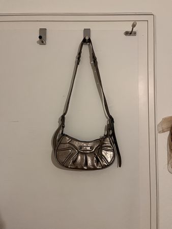 Sac à bandoulière brun métallique