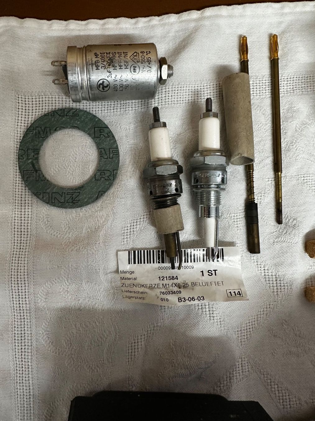 Heizgeräte: Heizung ELCO Low - Nox Material zu Blau Brenner. – Gebraucht aus Thun von Eugen 1