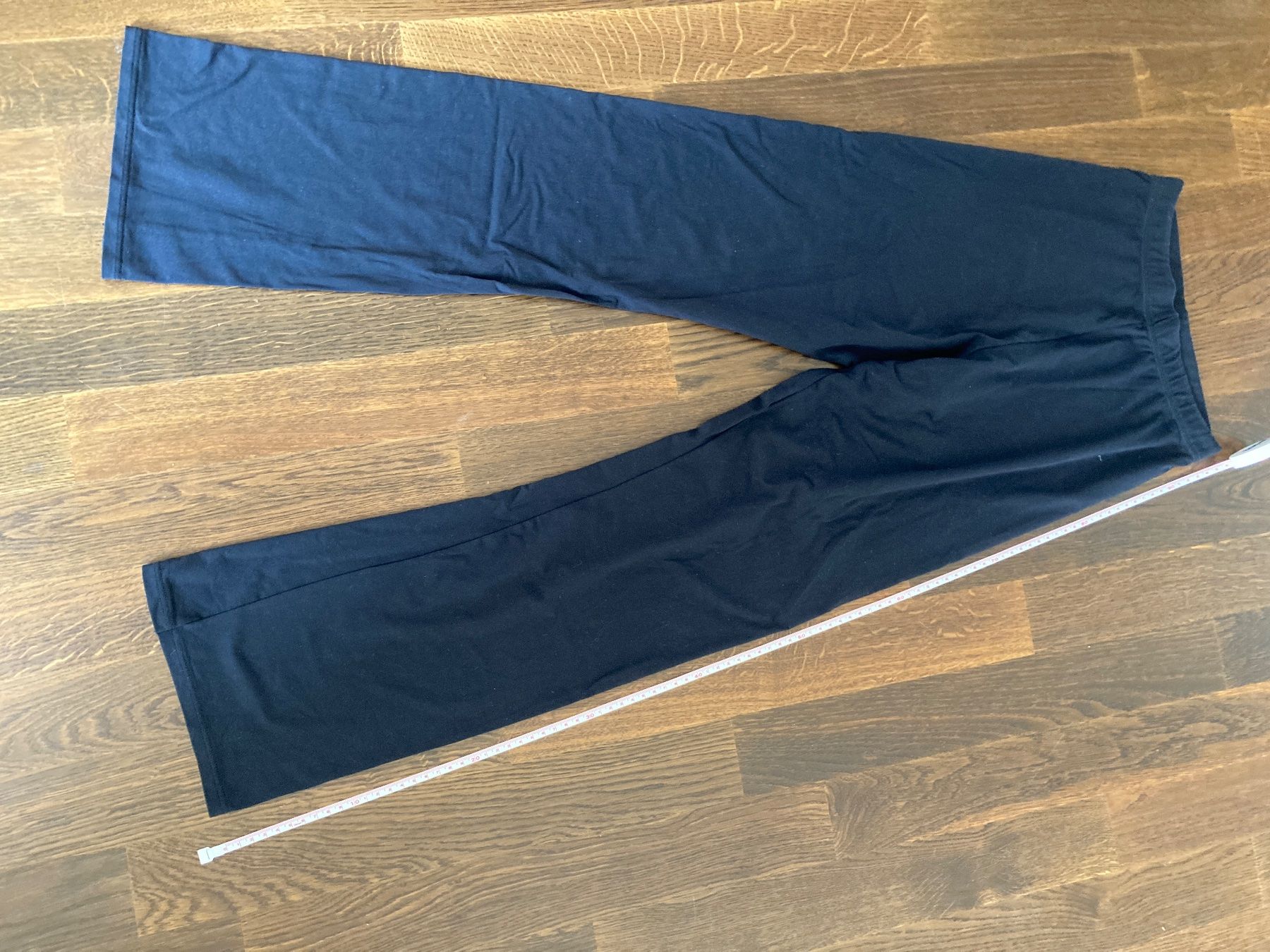 Calida Leggings: Turnhose Calida XS – D'occasion à Zürich par Bopenyang98765