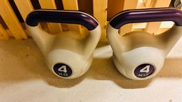 2 Kettlebell Gewichte Kunststoff je 4 kg guter Zustand