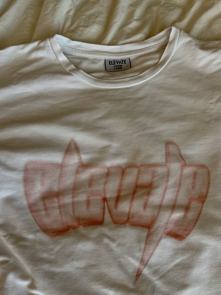 T-Shirts: Elevate T-Shirt Grösse L – Neu (gemäss Beschreibung) aus Oberrohrdorf von a._.w