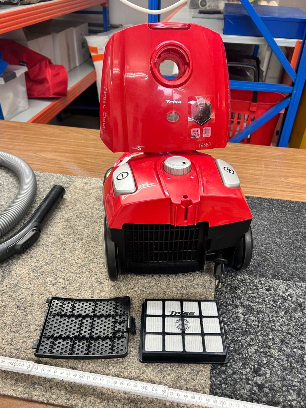 Trisa Aspirapolveri & Accessori: Staubsauger Trisa Model T 6683 Rot – Usato da Malters venduto da DPHandel 5