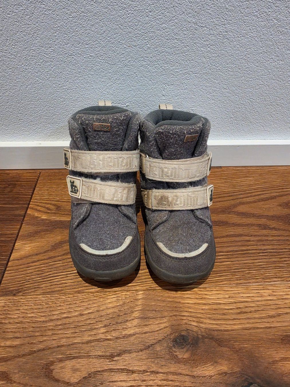 Affenzahn Chaussures garçon: Affenzahn Winterschuhe Wool comfy Grösse 26 – D'occasion à Russikon par Scooodie27