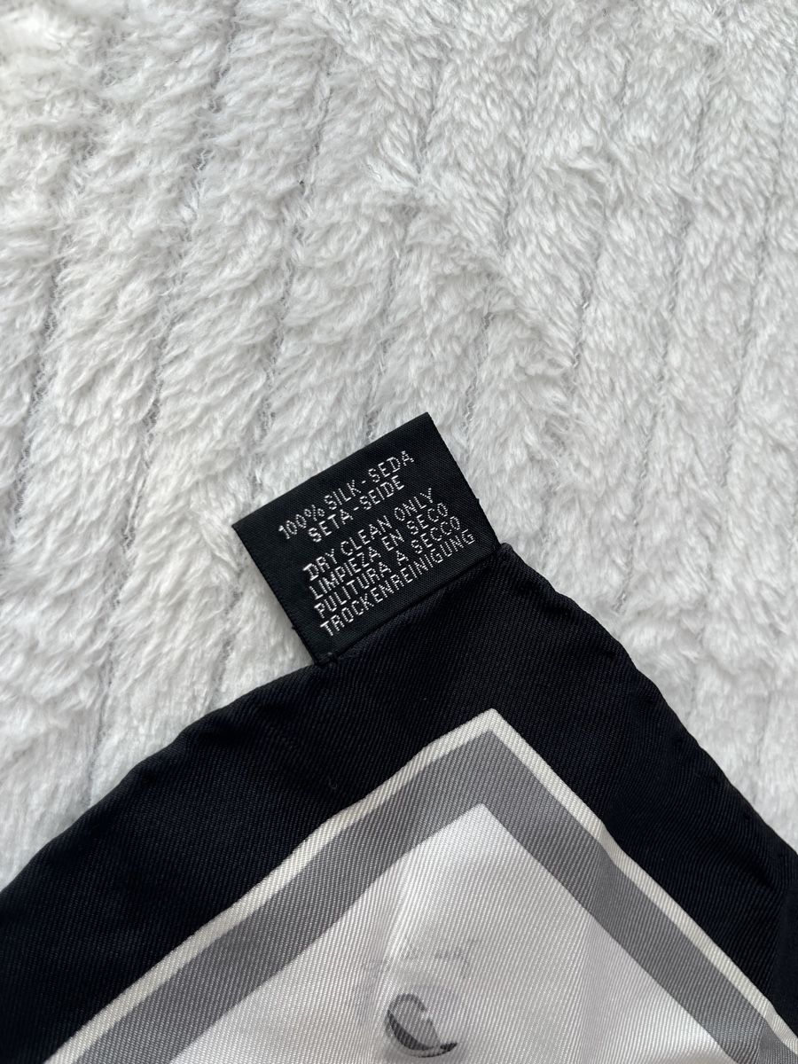 Hermès Foulard & Sciarpe: Hermès Seidentuch "Jeu de Billes", Schwarz/Weiss, 42cm – Usato da Biberist venduto da lle_z7hb 3