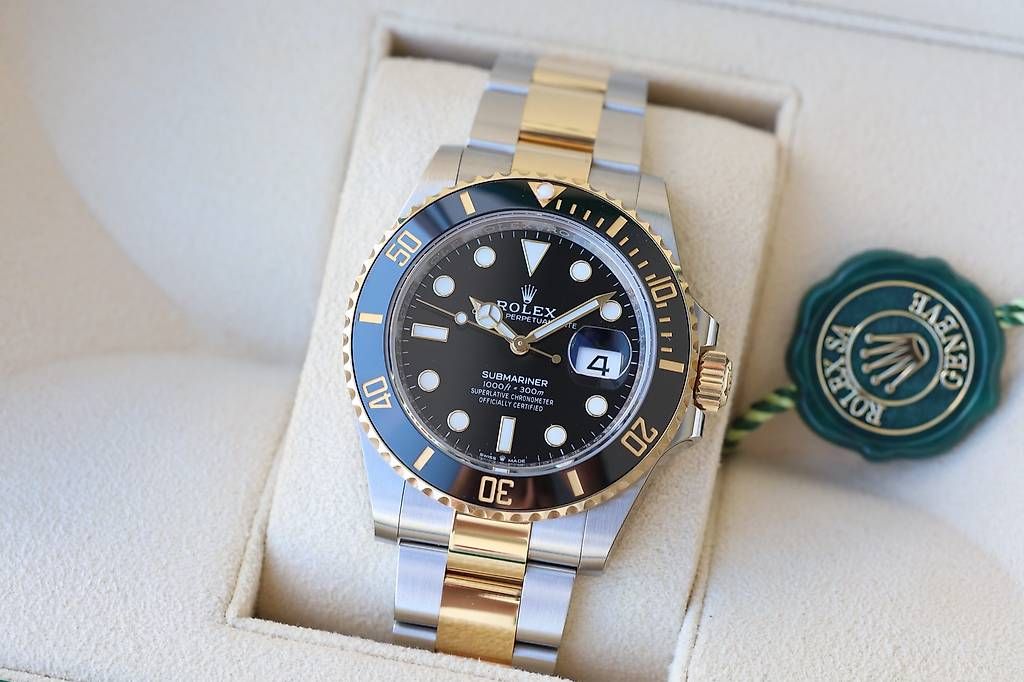 Rolex Montres: Rolex Submariner Stahl & Gold – D'occasion à Wollerau par RekociTimepieceGmbH