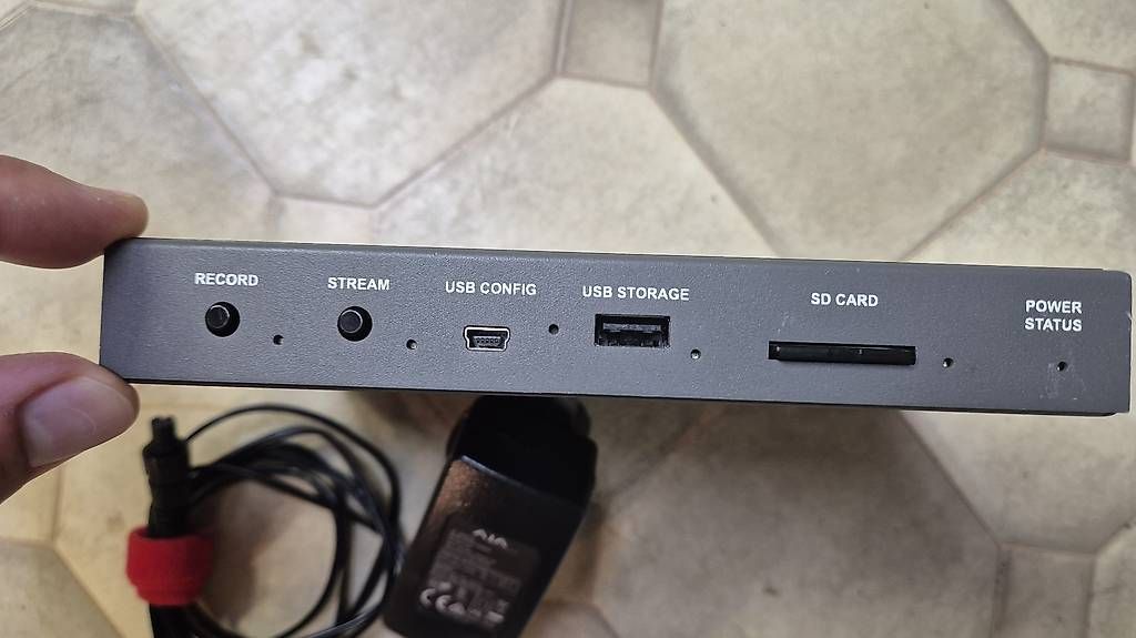 Systèmes audio & multimédias: AJA Helo Streaming Encoder – D'occasion à Hohenrain par Sven848 3