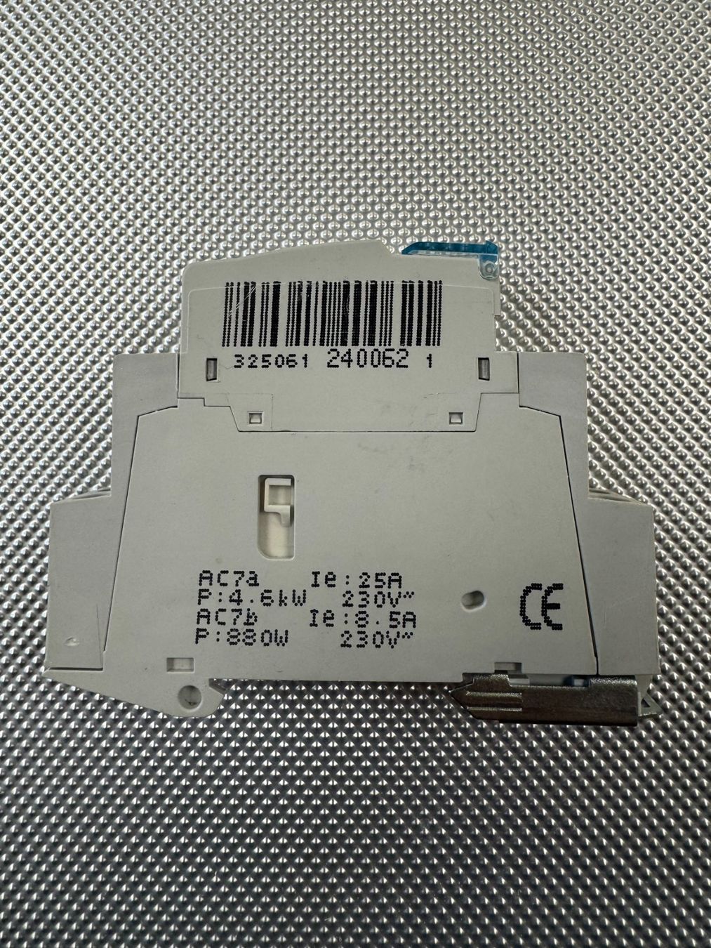 Hager Componenti elettronici: Hager ESC 227 Schütz – Nuovo (secondo la descrizione) da Pfäfers venduto da Habakuk3 1