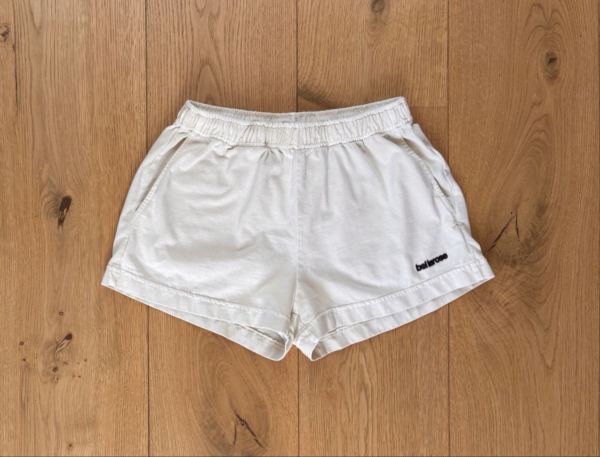 Bellerose Pantaloni: Bellerose CENZA shorts, size xs – Nuovo (secondo la descrizione) da Kilchberg ZH venduto da ben_pc68