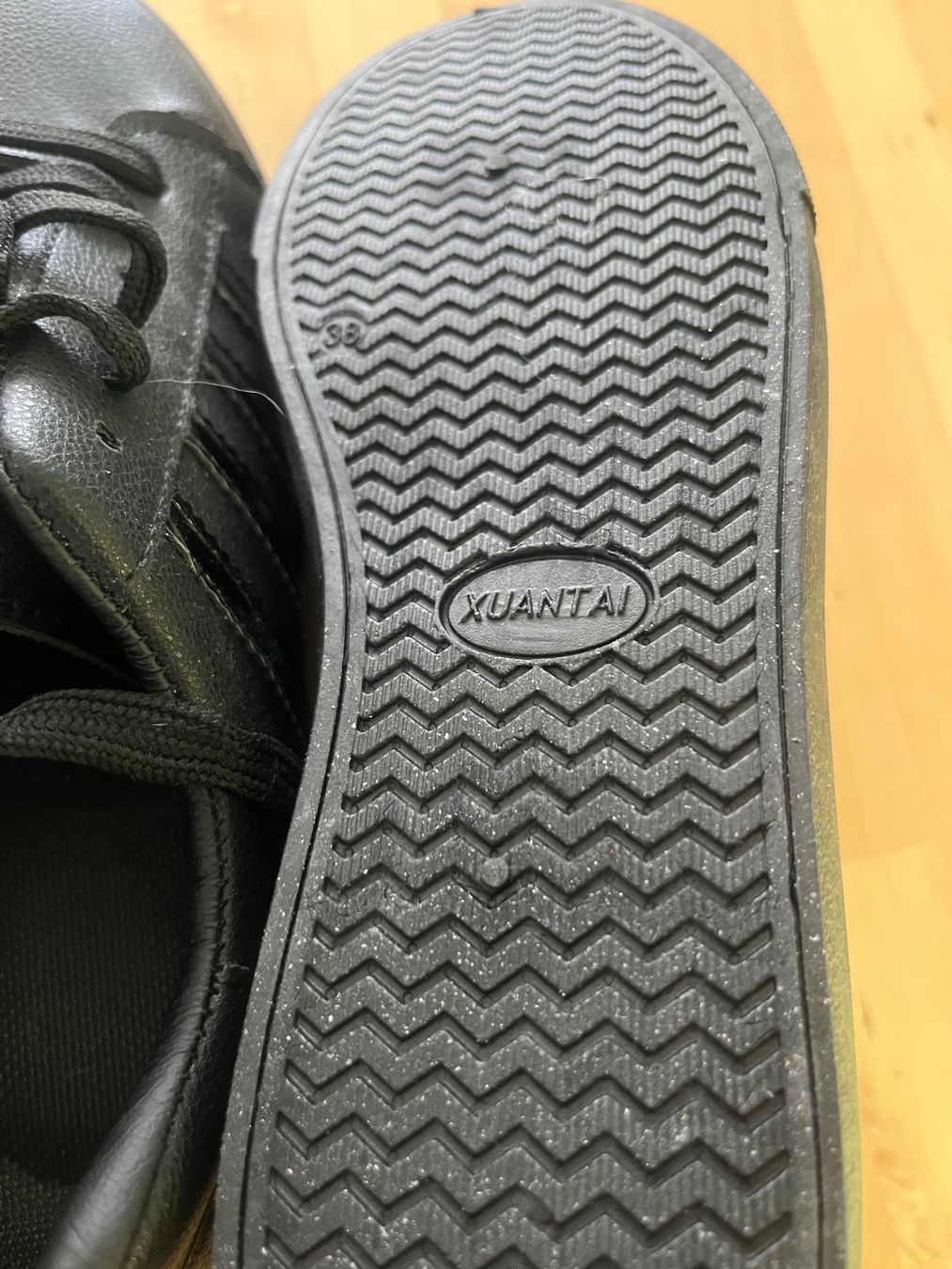 Damenschuhe: Schwarze Sneaker Grösse 38 – Neu (gemäss Beschreibung) aus Einsiedeln von Tru7 3