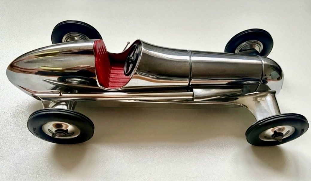 Modellini d'auto: Modellauto von Authentic Models Indianapolis RedSeat – Usato da Oberrieden venduto da naanuu