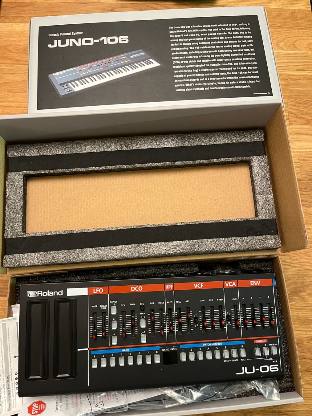 Roland Strumenti musicali: Roland JU 06 – Nuovo (secondo la descrizione) da Zürich venduto da smookless