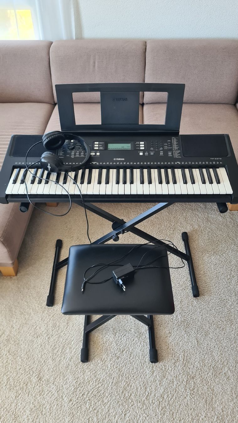 Yamaha Musikinstrumente: Keyboard Yamaha PSR E373  – Gebraucht aus Jona von MarcoP01 3