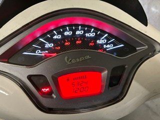 Piaggio Strada: Vespa V. Sprint 125 iGet – Usato da Thun venduto da Pikha 3
