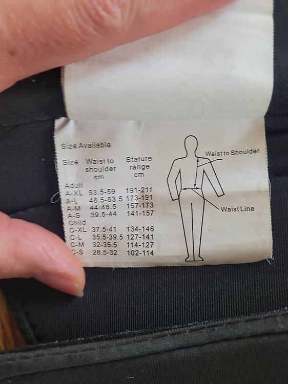 Protections: Rückenpanzer Grösse C-M 114 - 127 cm – D'occasion à Bern par sdo_82sh 3